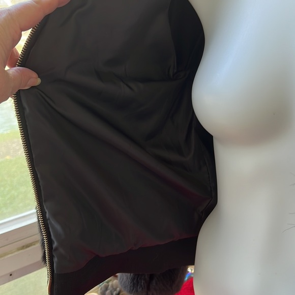 Womens faux fur jacket… new and never worn - Picture 6 of 10